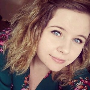 Meet your Posher, Kelsey